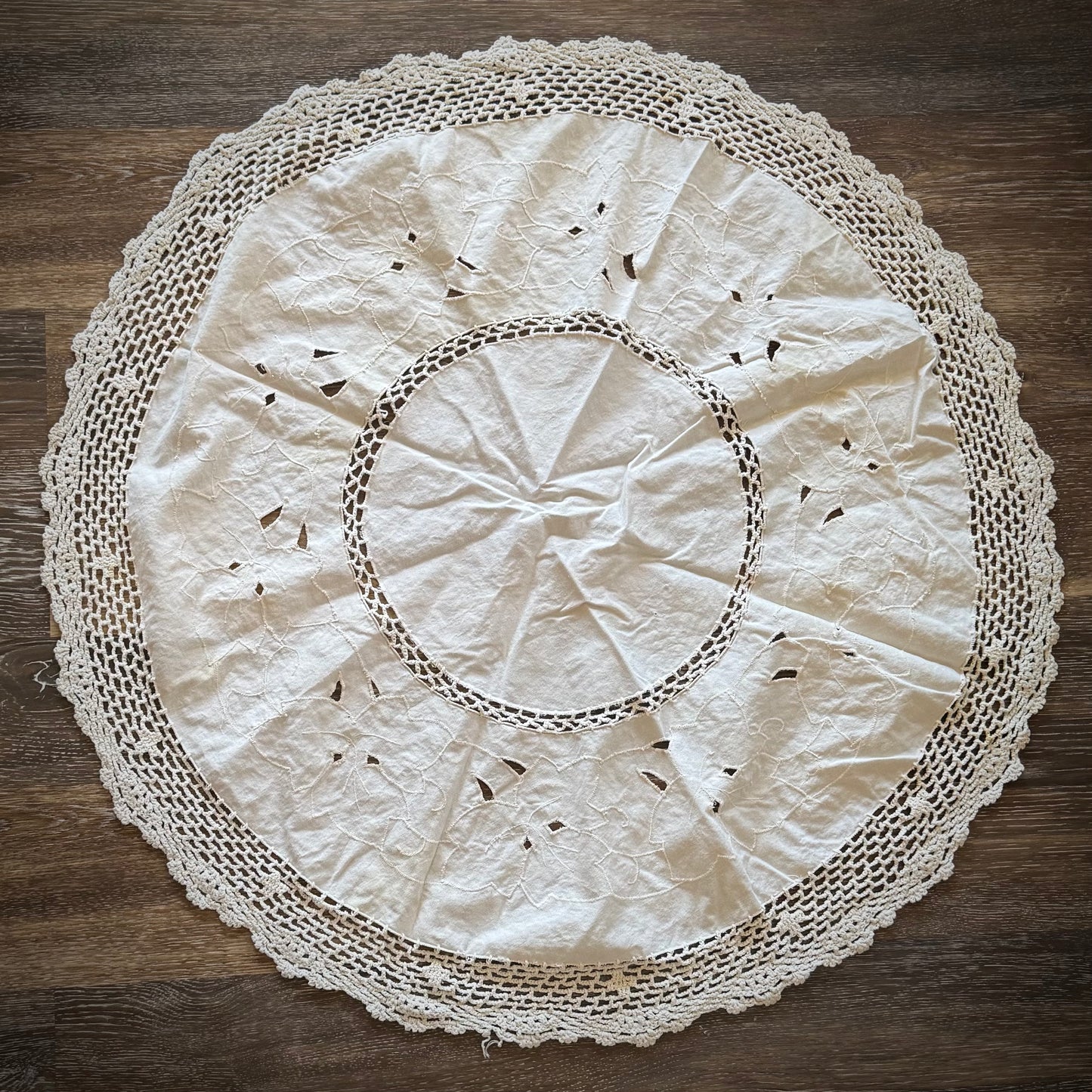 Vintage Crochet Round Altar Cloth